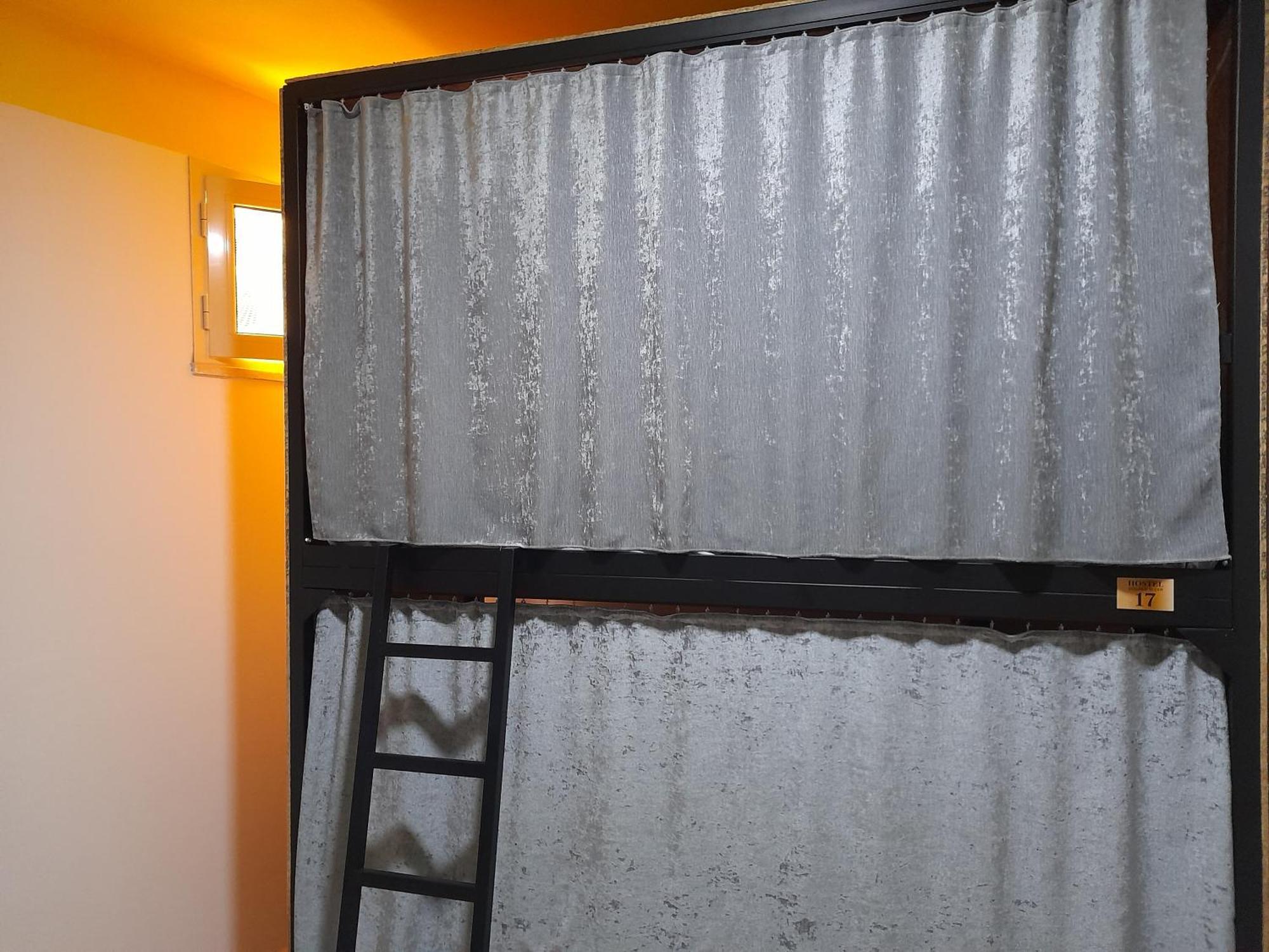 Golden Sleep Hostel Shkodër エクステリア 写真