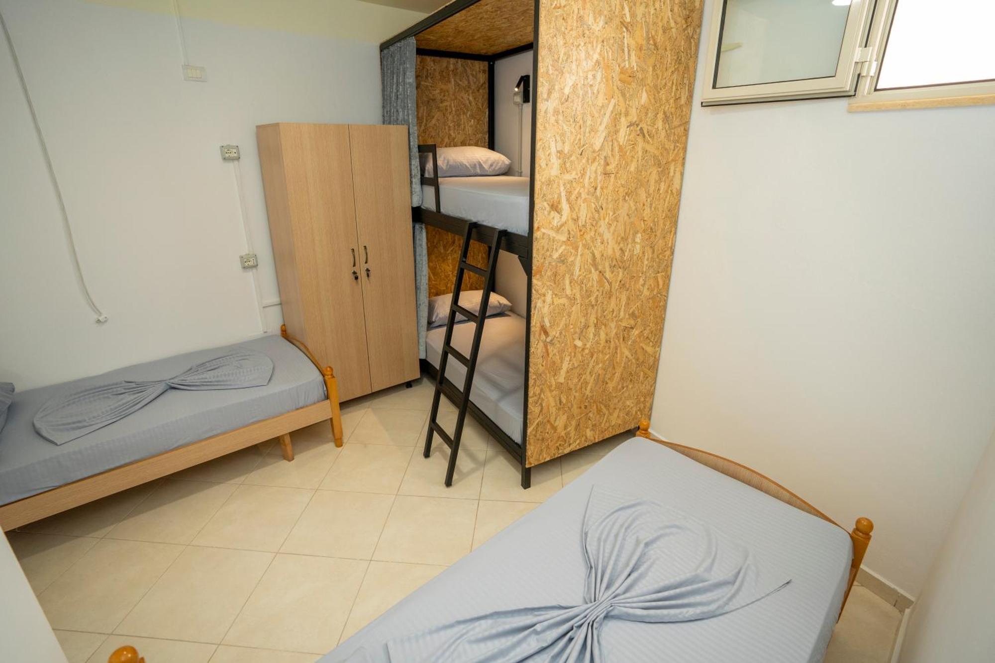 Golden Sleep Hostel Shkodër エクステリア 写真