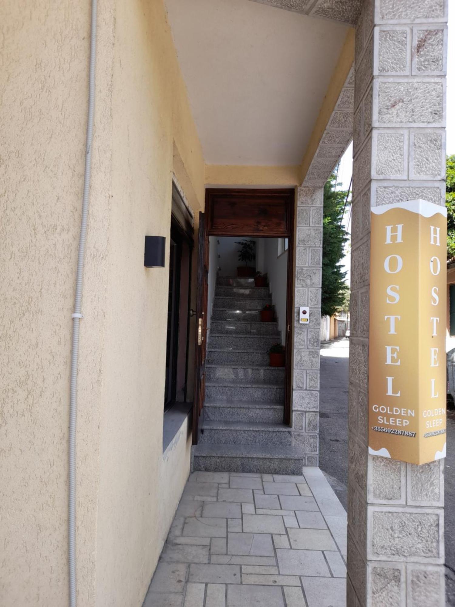 Golden Sleep Hostel Shkodër エクステリア 写真