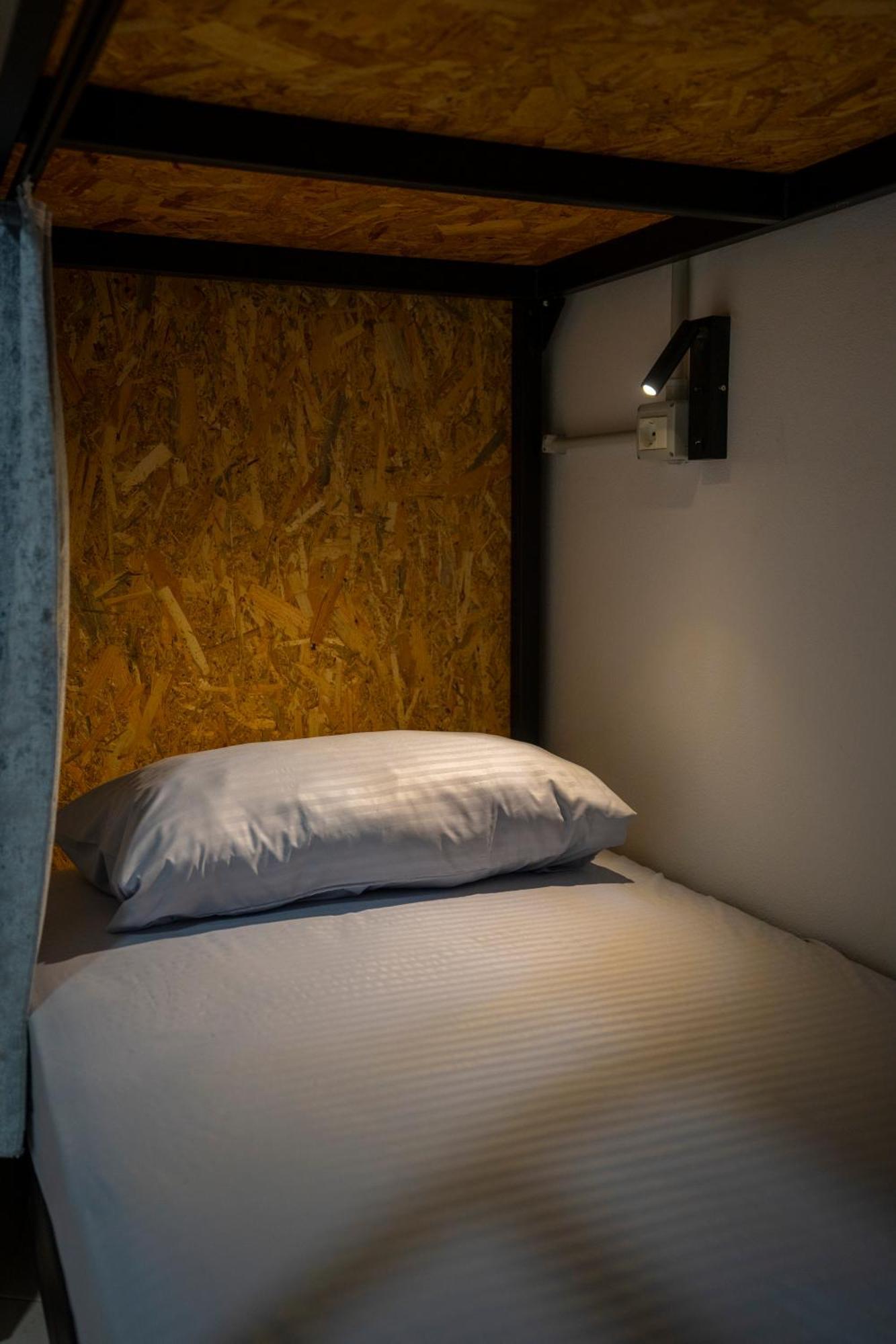Golden Sleep Hostel Shkodër エクステリア 写真